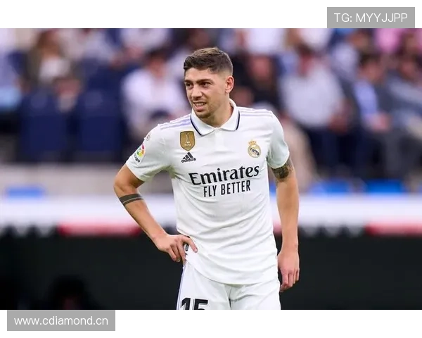 皇马中场断球后防守崩溃,表面控场实则稳定性承压 皇马中场断球后防守崩溃,表面控场实则稳定性承压